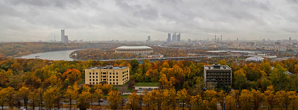 Вид Москвы с Воробьевых гор.