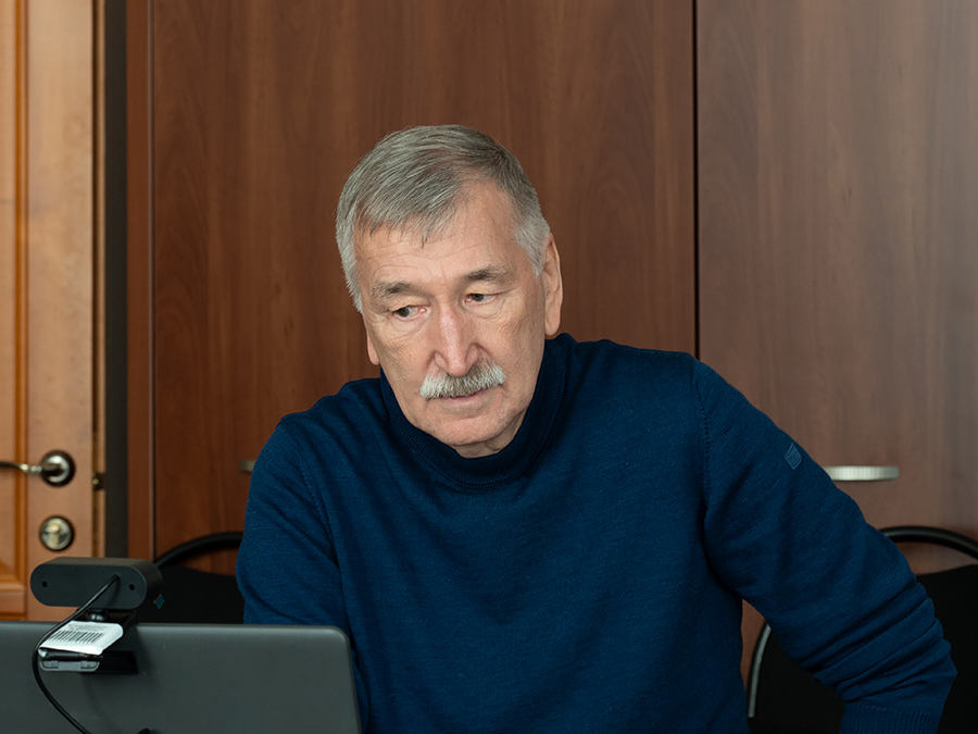 Профессор Василий Самуилович Собенников на конференции Байкальской психосоматической ассоциации