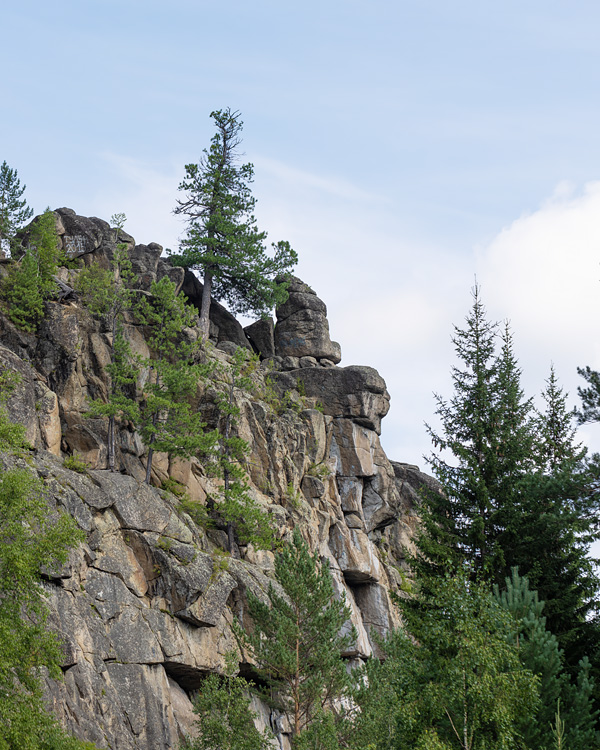 Скальник Витязь на Олхинском плато