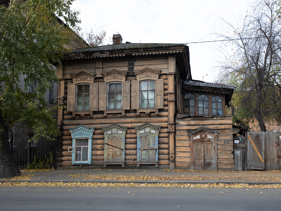 Деревянный дом на ул. Чехова 4а