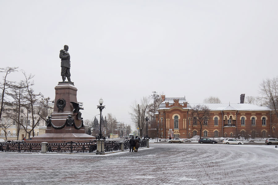 Достопримечательности Иркутска. Памятник Александру III.