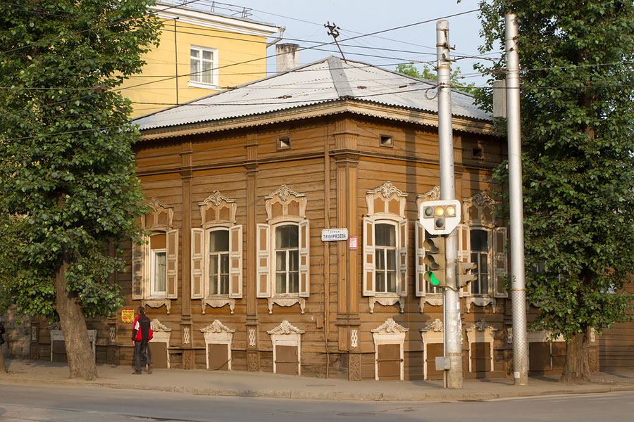Деревянный дом в Иркутске, ул. Тимирязева (Преображенская)  55а