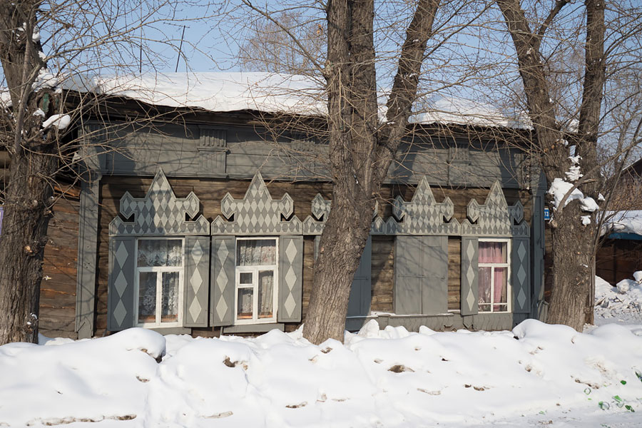 Photo Irkutsk. Старый деревянный дом в Иркутске, ул. Горная