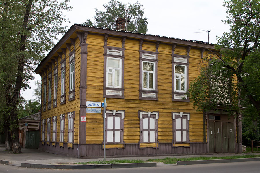 Деревянный дом в Иркутске, Желябова (Большая Трапезниковская) 17а