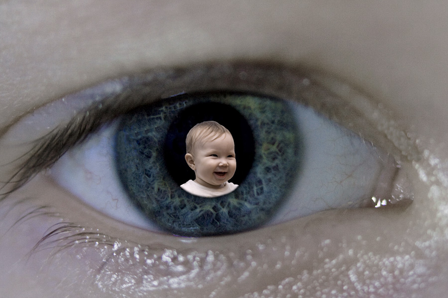 Глаз с ребенком