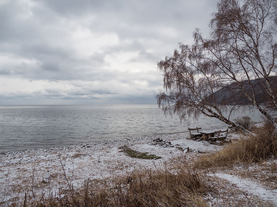 Озеро Байкал в ноябре