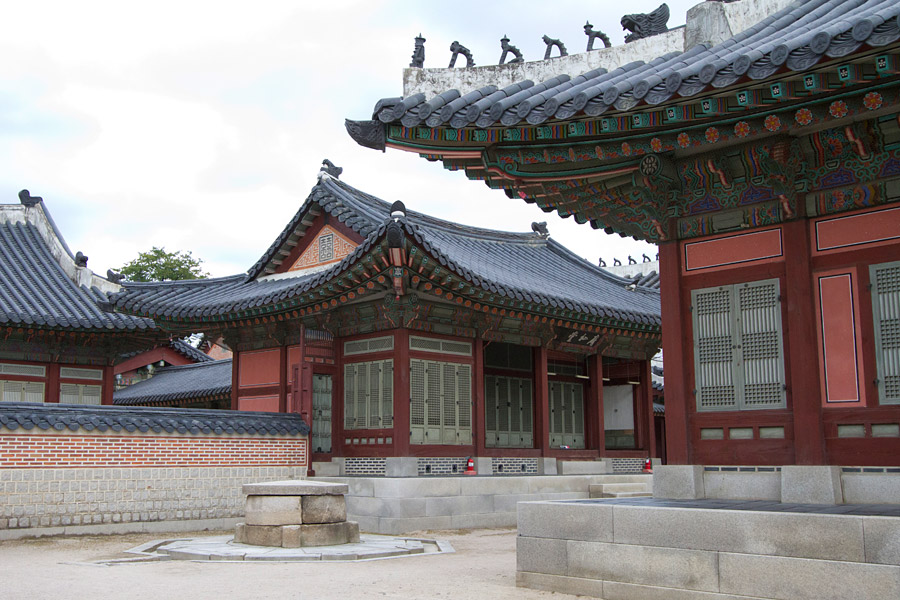 Дворцовый комплекс Кьёнгбоккун