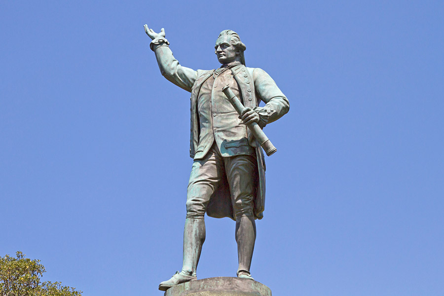 Памятник английскому капитану Куку