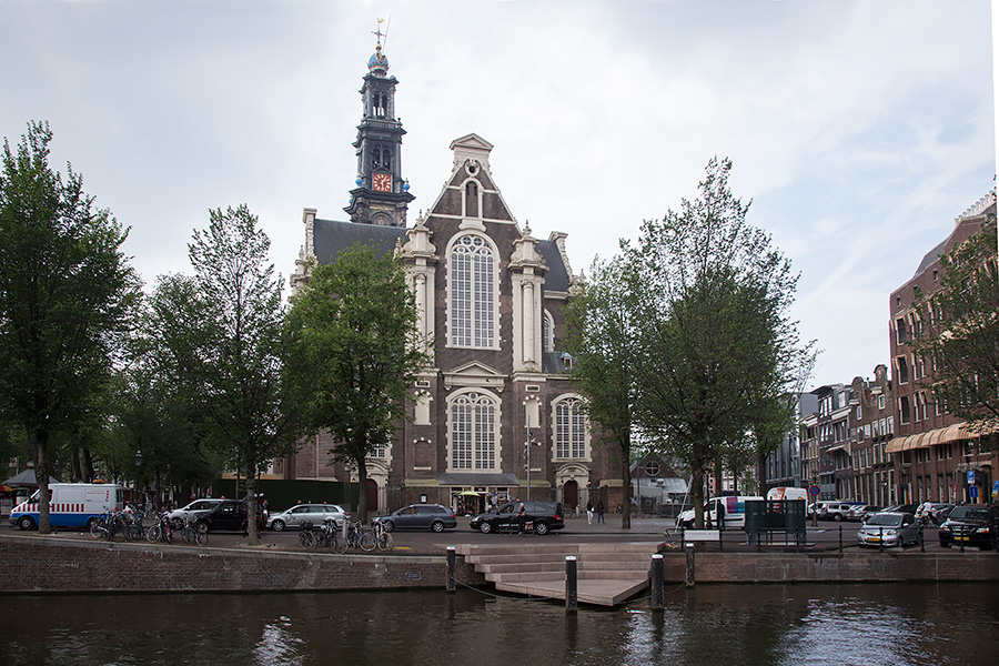 Гомомонумент в Амстердаме