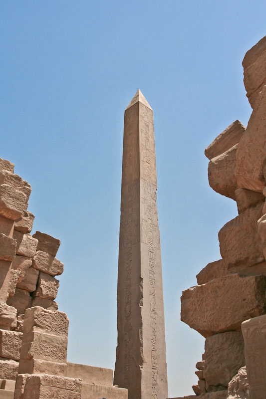 Египет. Обелиск Карнакского храма