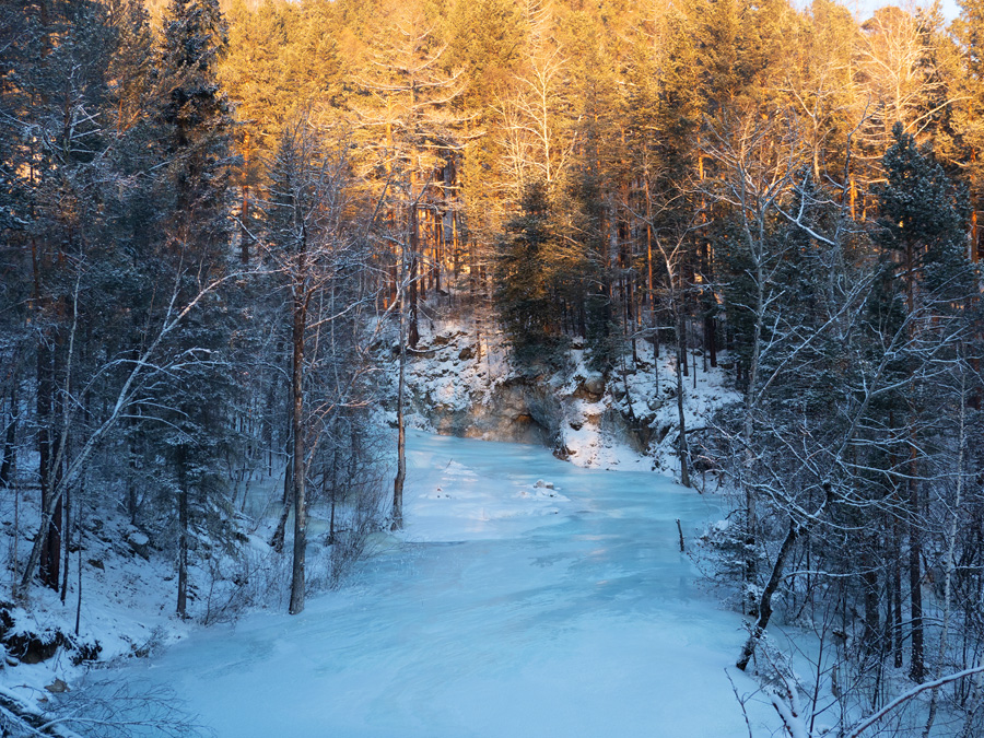 Река Бухота зимой